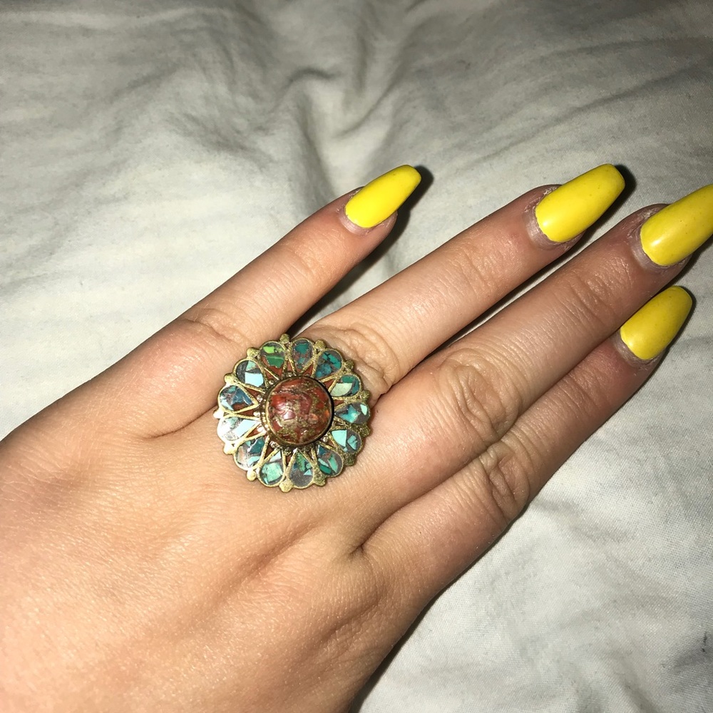 Ring - Picture 2 of 3